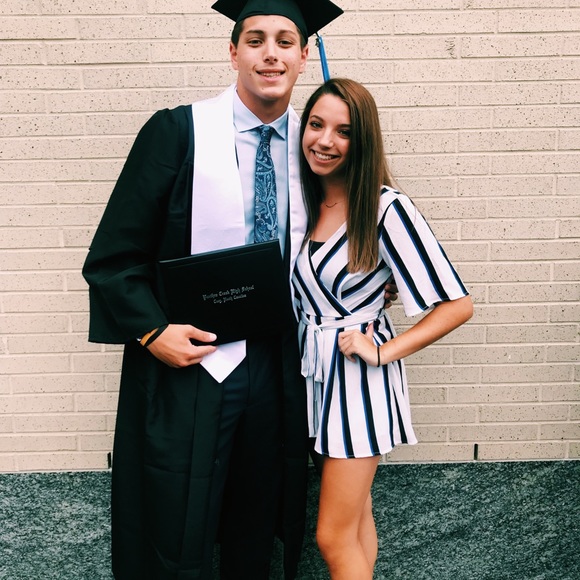 Boutique romper with detachable belt! - Picture 1 of 5